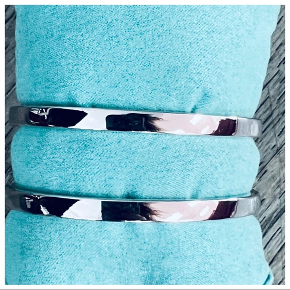 abulous Parisian Studded Diamonds Love Bangle Bracelet - Picture 3 of 5